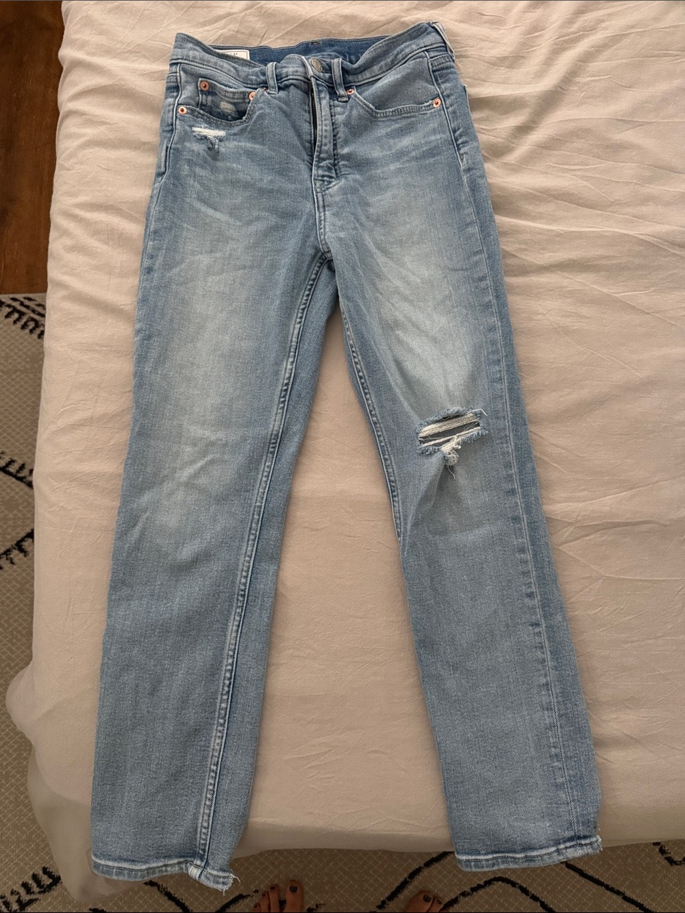 GAP Light Blue Distressed Cigarette High Rise Jeans